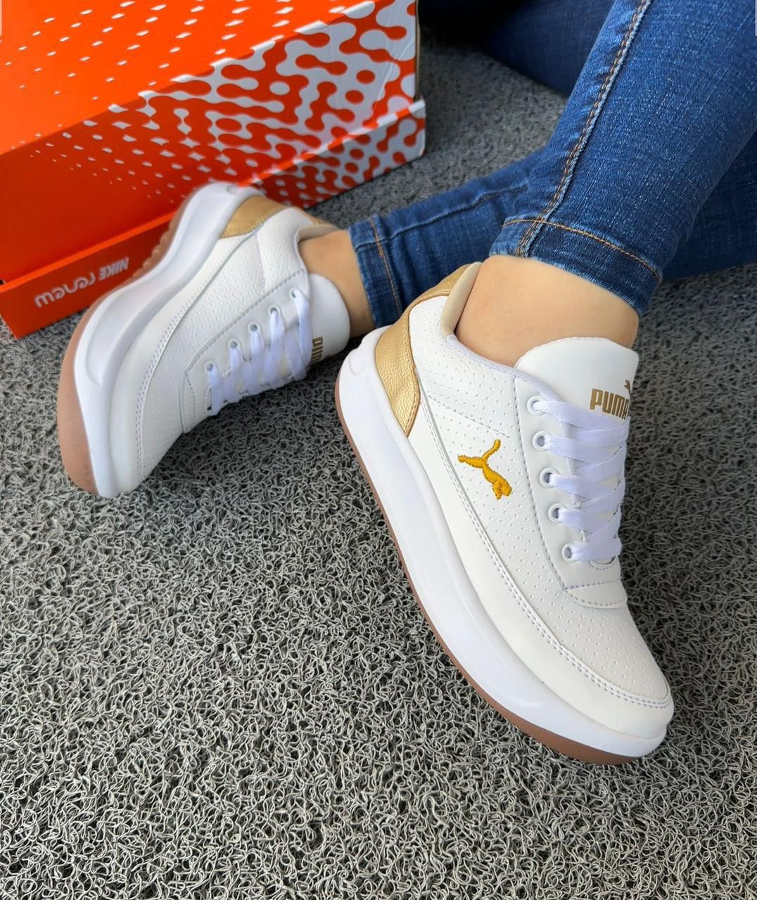 Calzado Puma California Dama: Estilo y Comodidad para Mujer